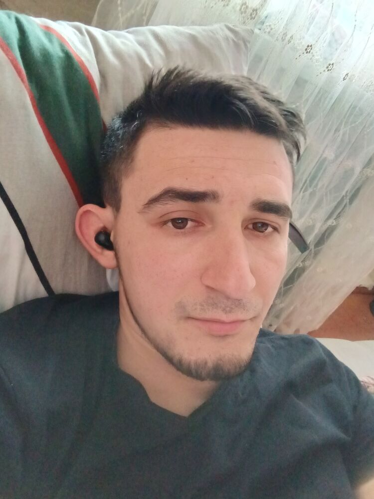  46973813  , 25 ,    