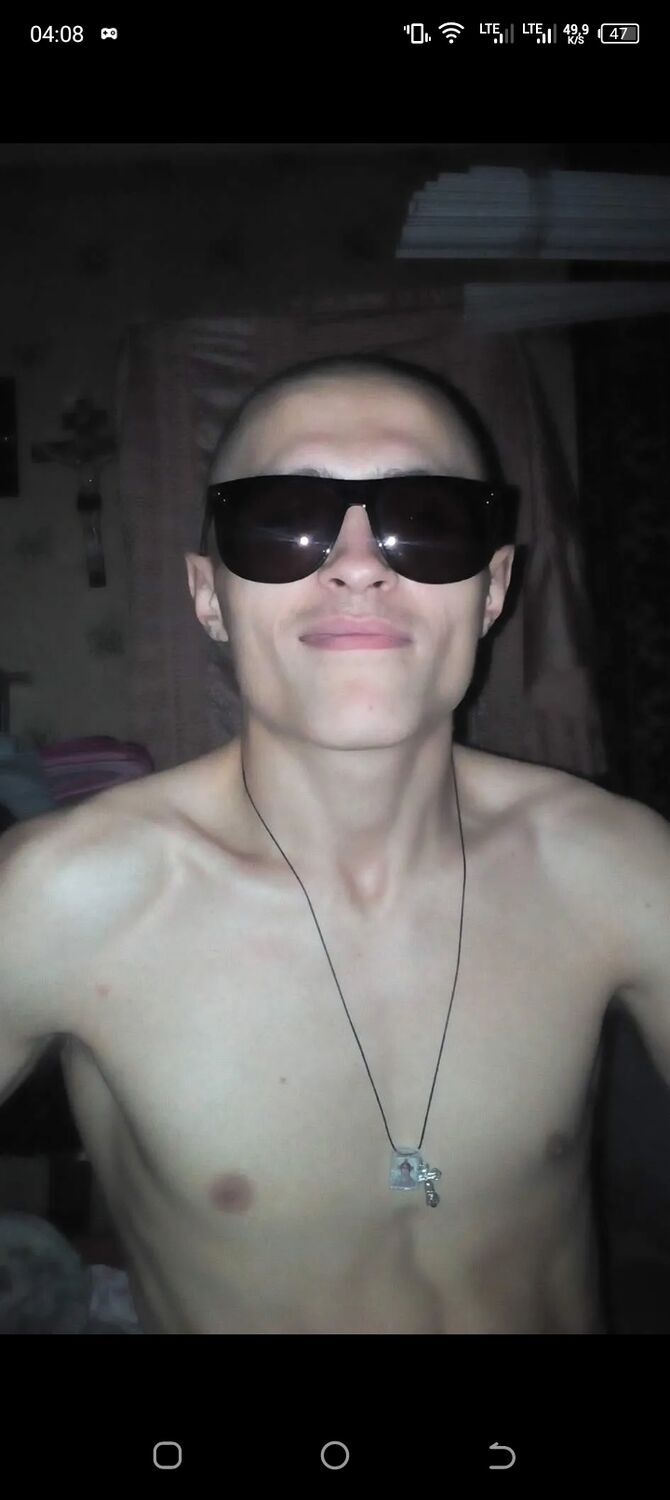  49426773  Alex, 32 ,    