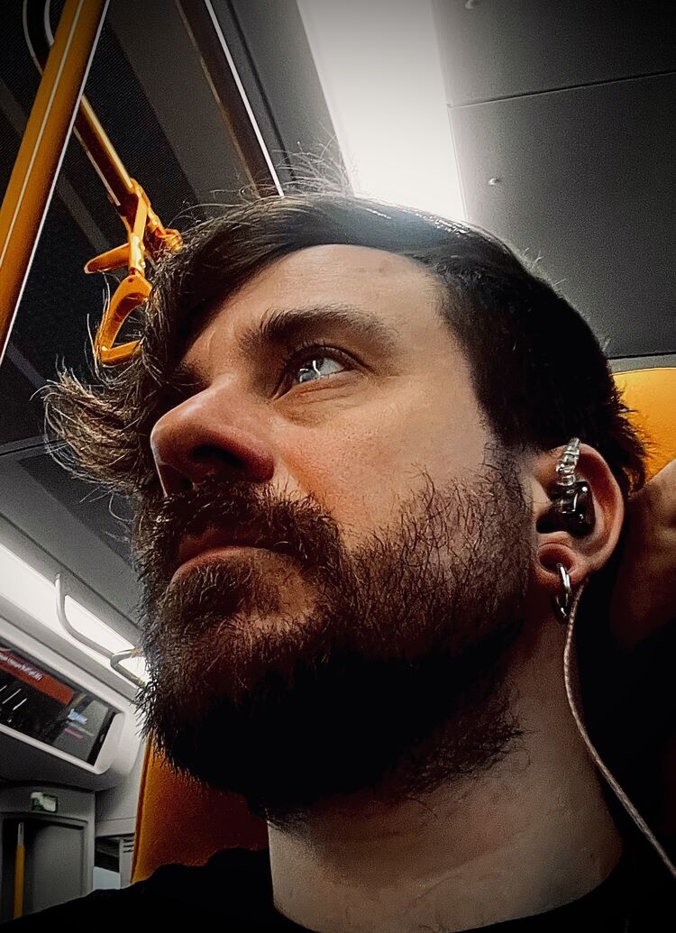 ���������� ����������, ���� ������� Mike, 36 ���, ������������ 