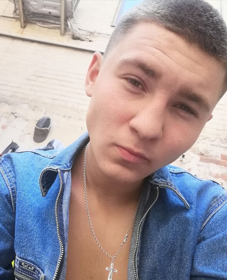  18155953  , 27 ,    