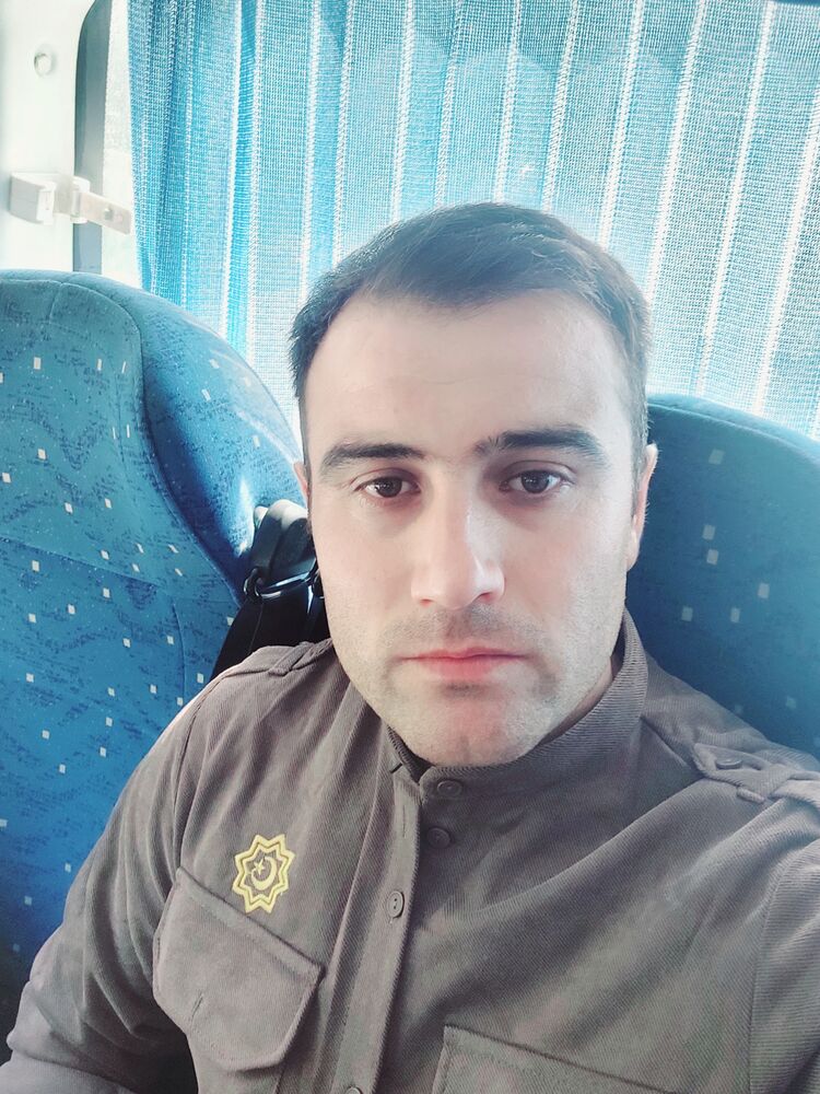  49887743  , 34 ,    