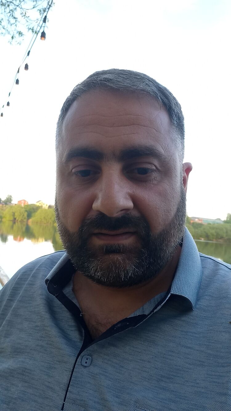  50388673  , 44 ,    