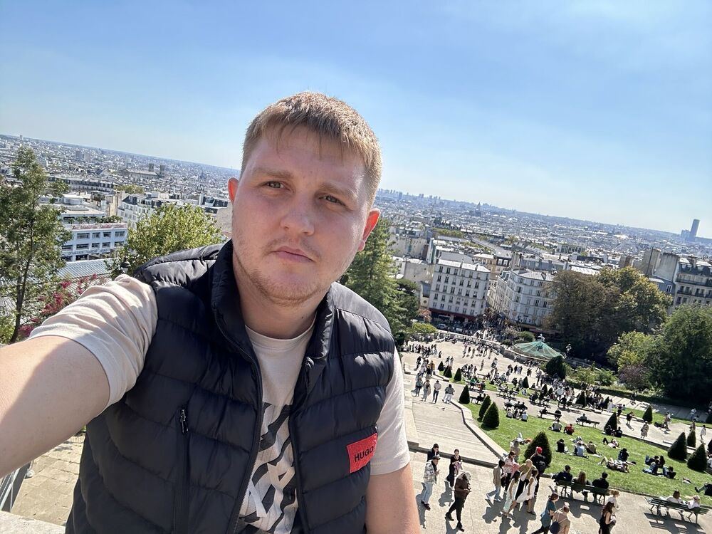  51367313  , 27 ,    Pantin