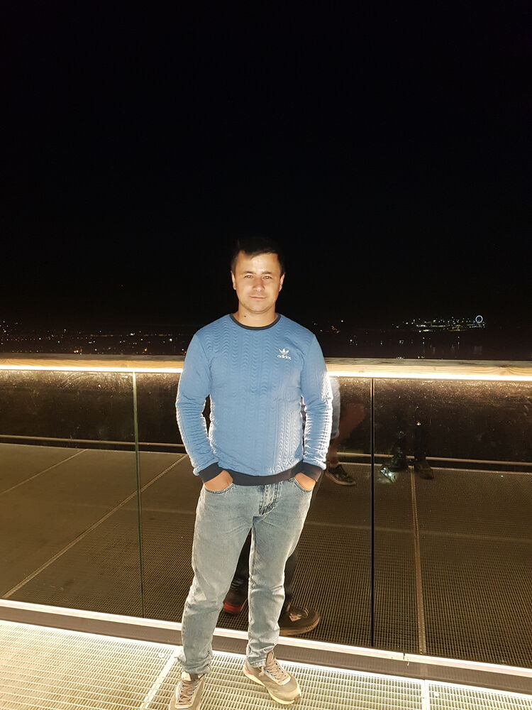  ,   Dima, 32 ,   ,   