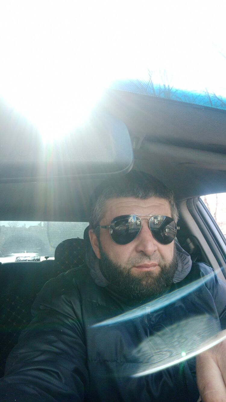  33196573  Ali, 38 ,    