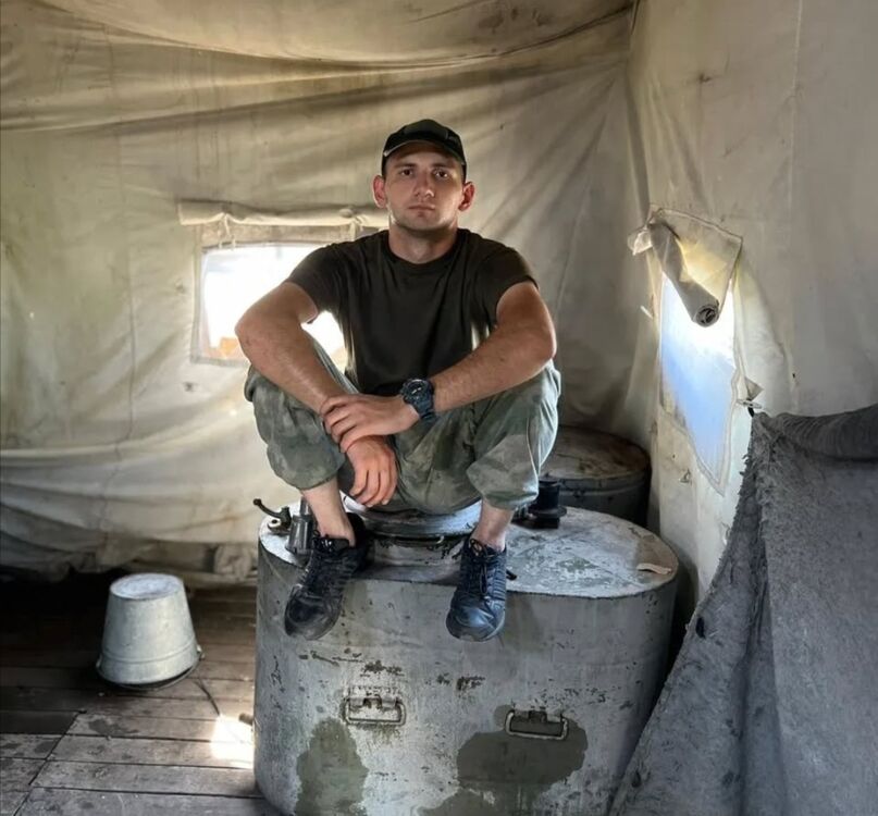  52589233  Khhhbt, 22 ,    