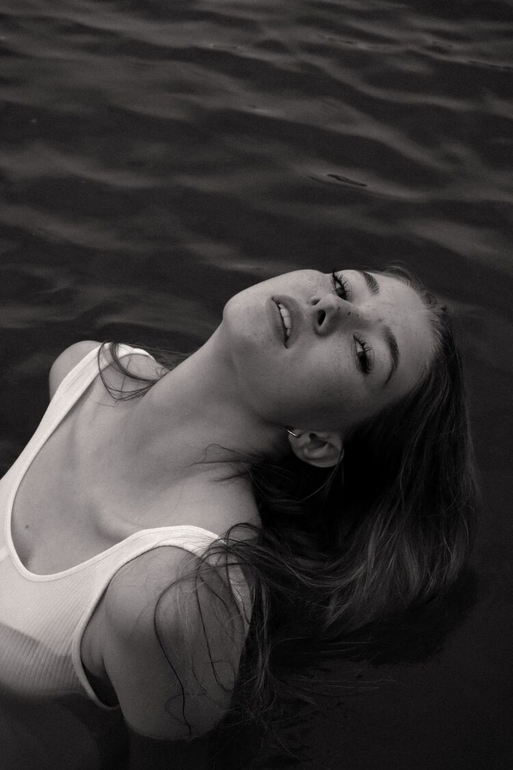 ���� 24371783 ������� ��������, 22 ����, ���� ���������� � �����-����������