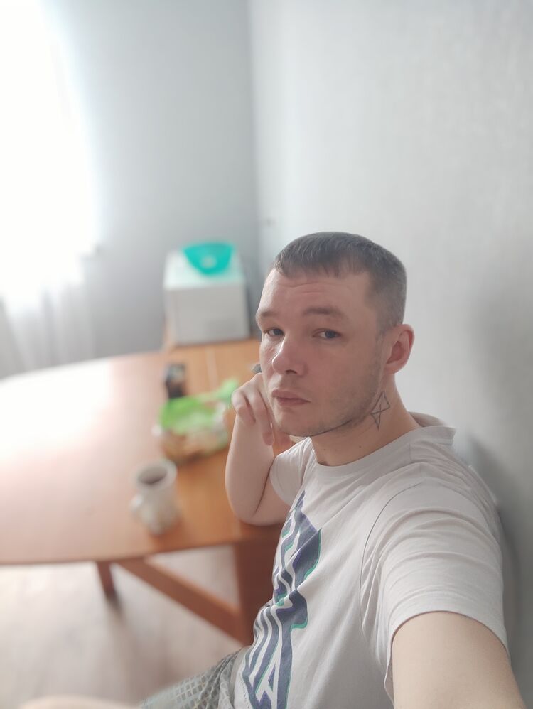  29766633  , 37 ,    