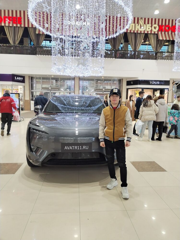 ,   Uzmer, 23 ,   ,   