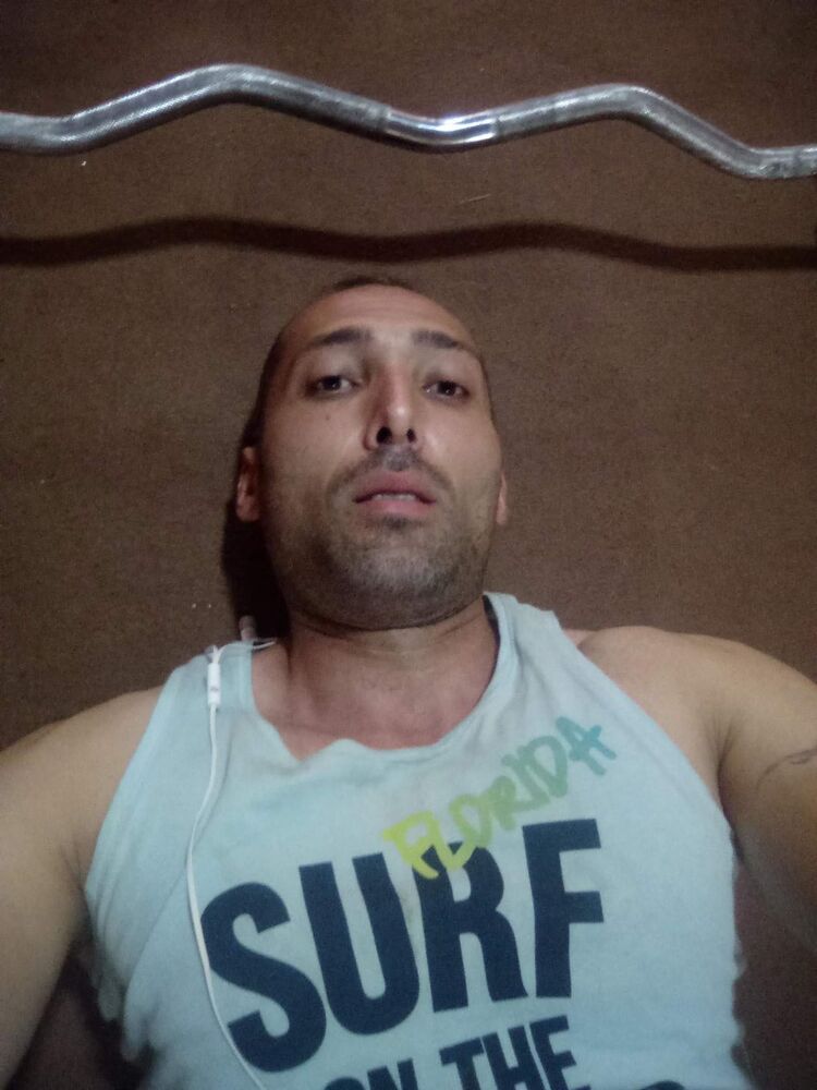  31806303  , 37 ,    