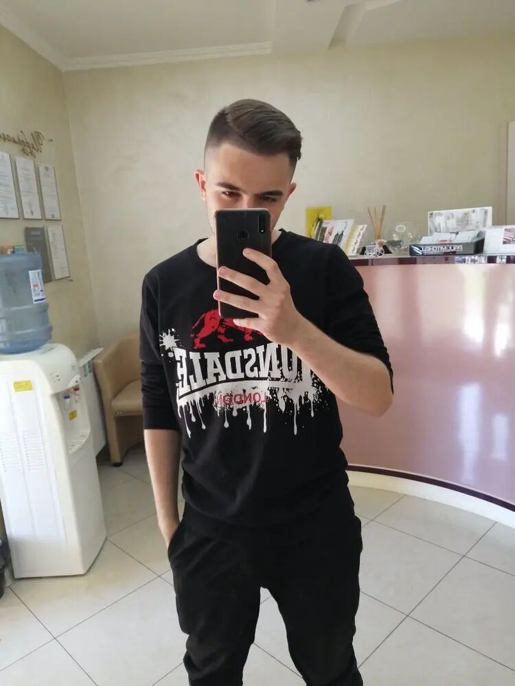  39615983  , 24 ,    