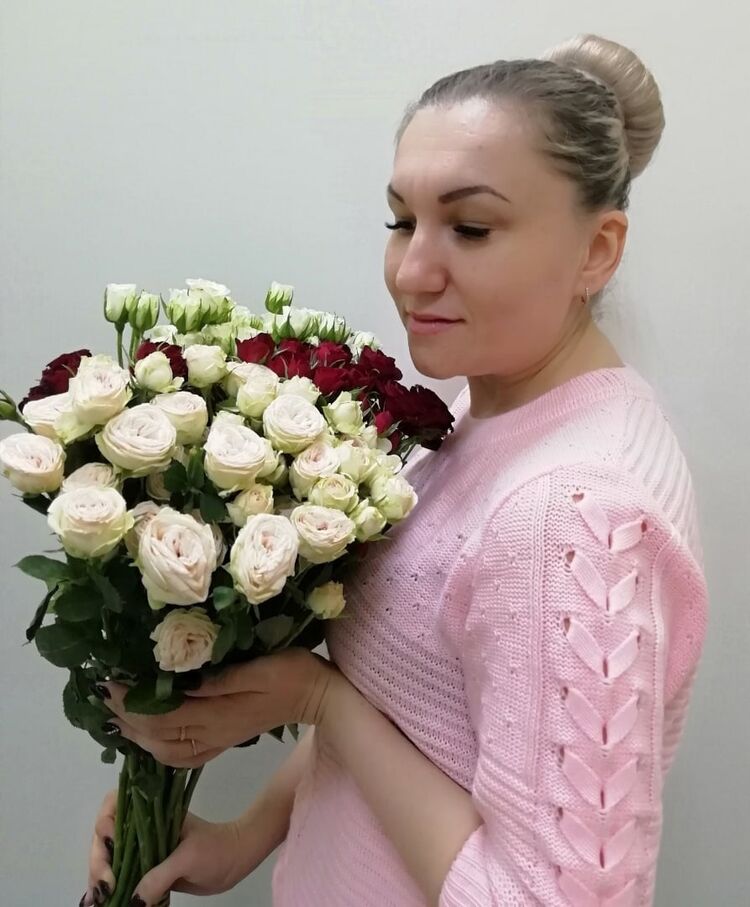  25436563  Svetlana, 39 ,    