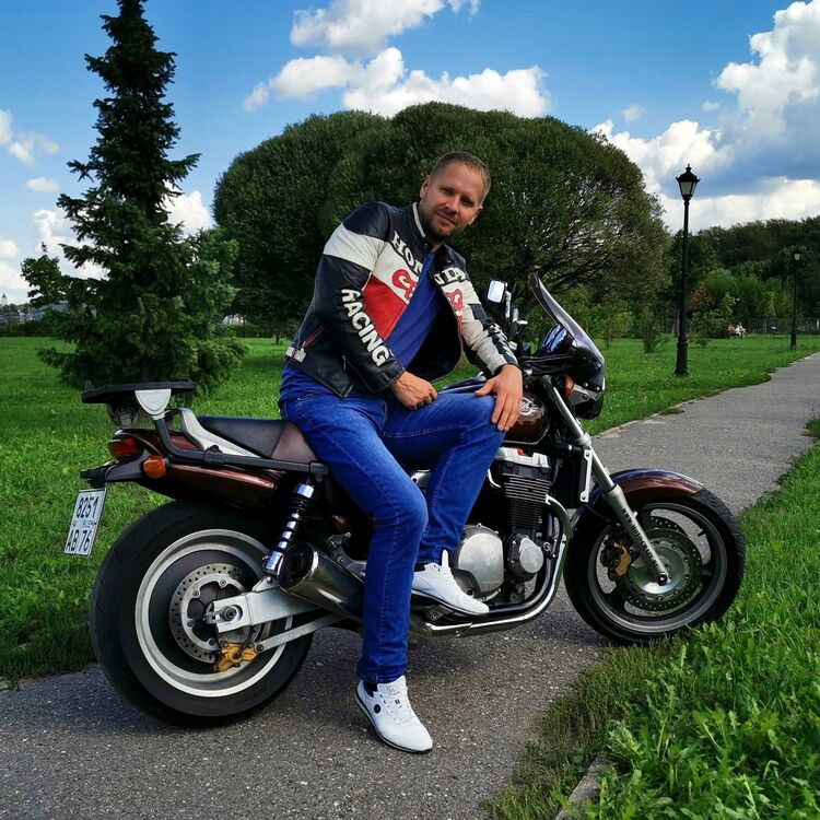  50294253  Pavel, 43 ,    