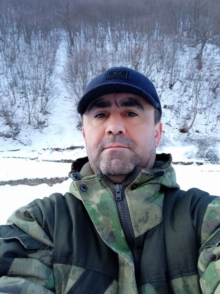 ,   Ruslan, 44 ,   , 