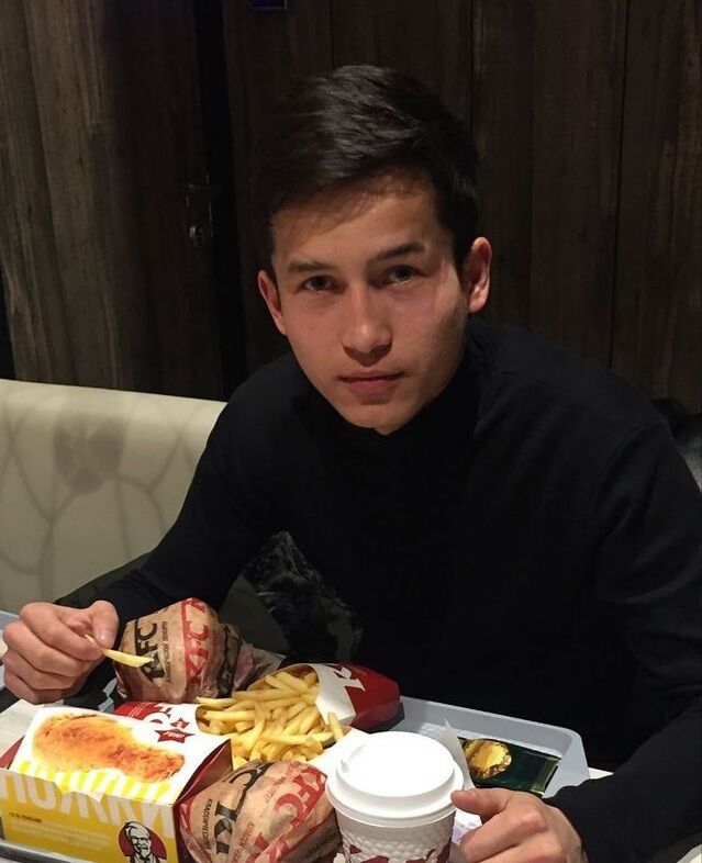  ,   Alisher, 28 ,   ,   , c 