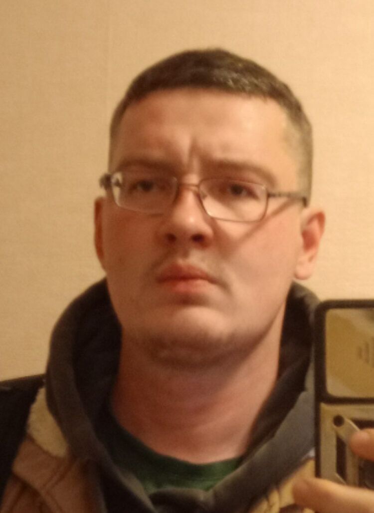  46762453  , 37 ,    