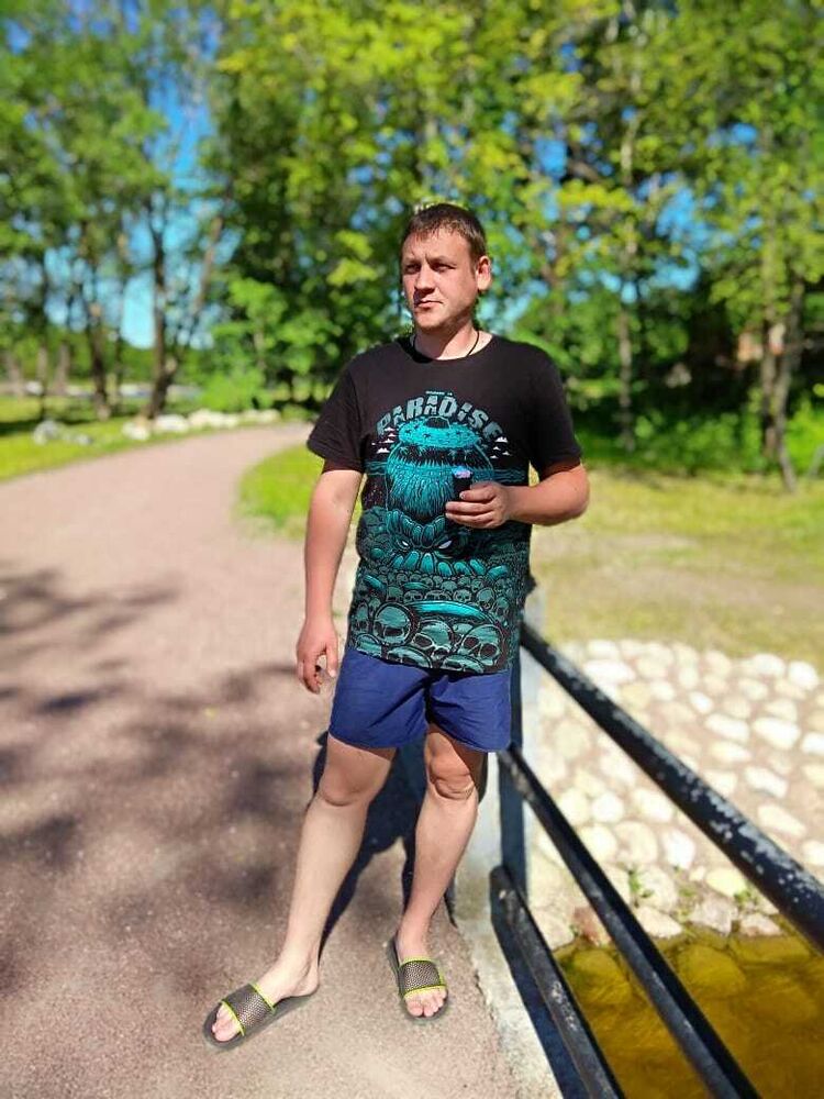  -,   Dmitry, 42 ,   ,   , c , 