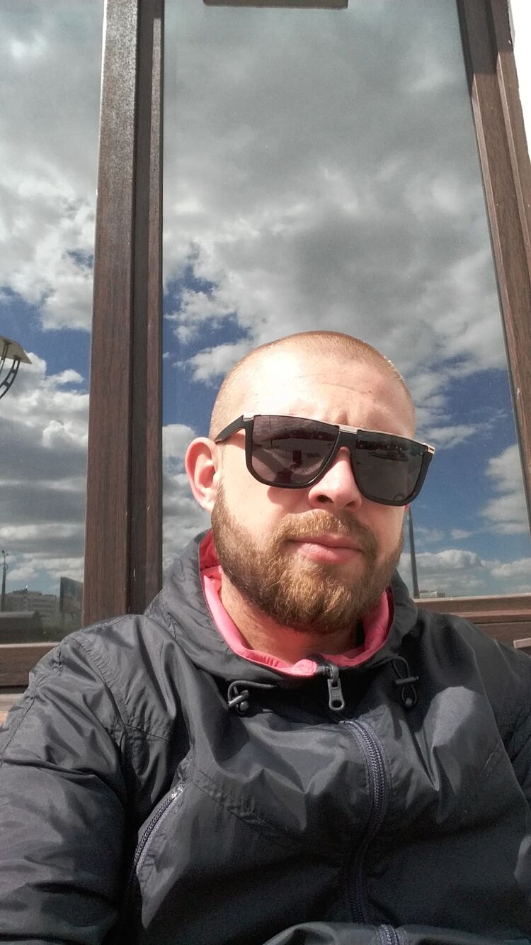 ,   Valentin, 36 ,   ,   