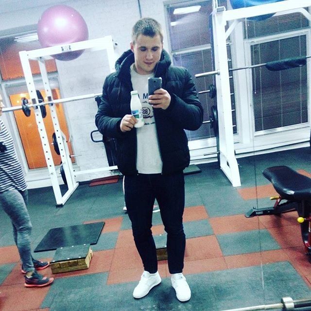  9905803  , 31 ,    