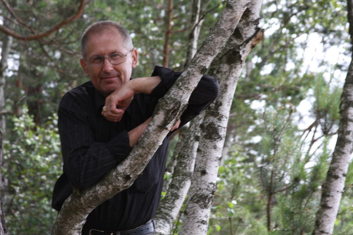  ,   Leonid, 62 ,   ,   , c 