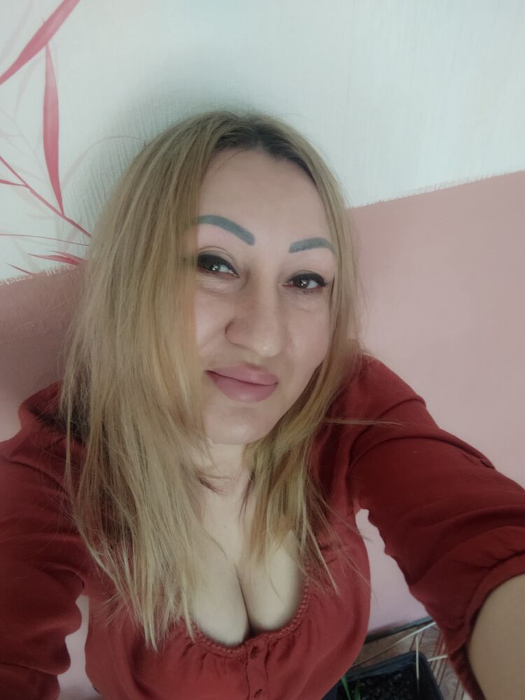  43357673  Elvira, 51 ,    