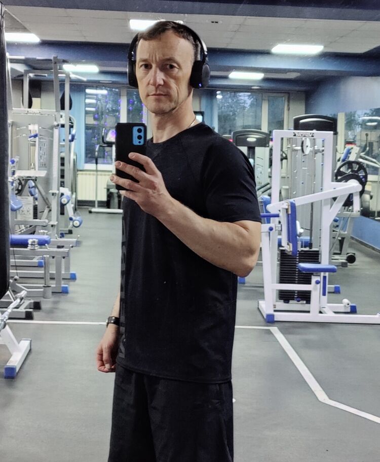  ,   Ivan, 42 ,   ,   