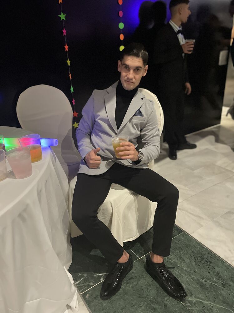 ,   , 28 ,   ,   