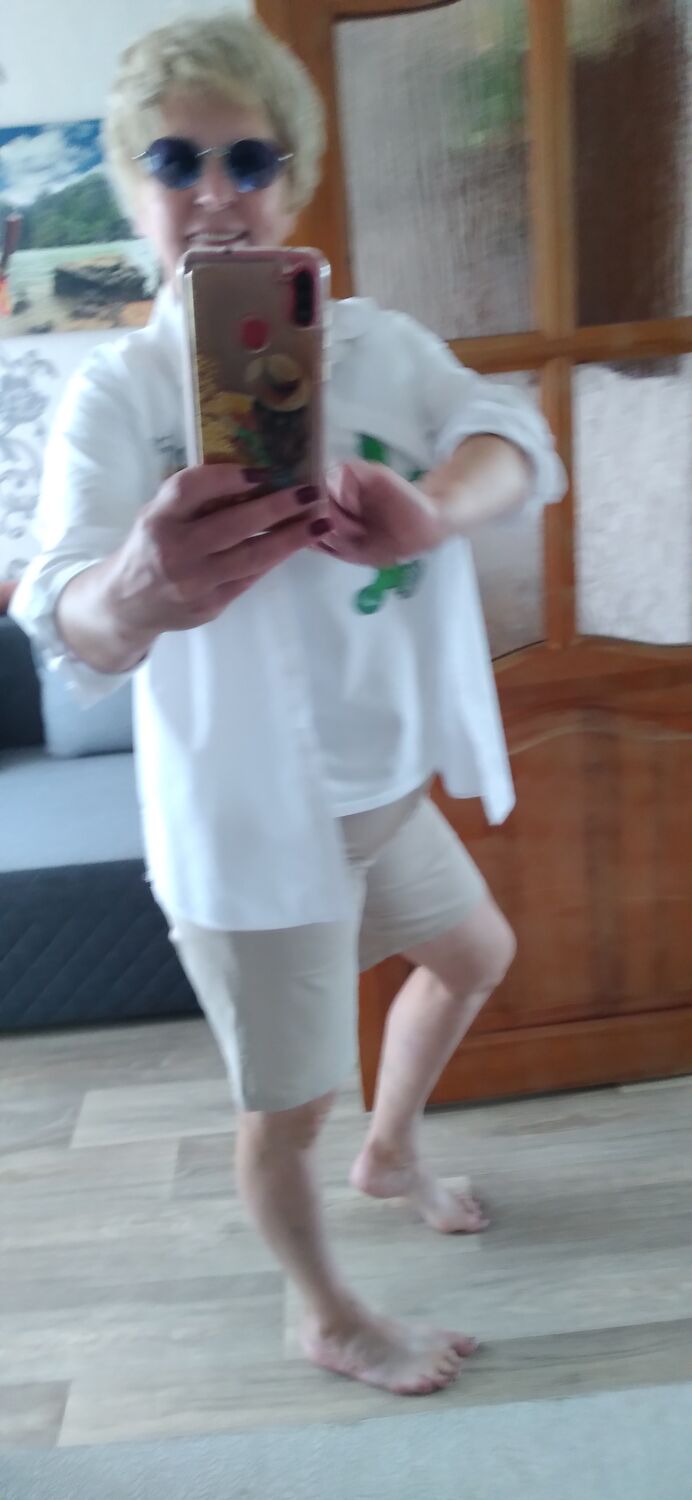 46899833  , 51 ,    