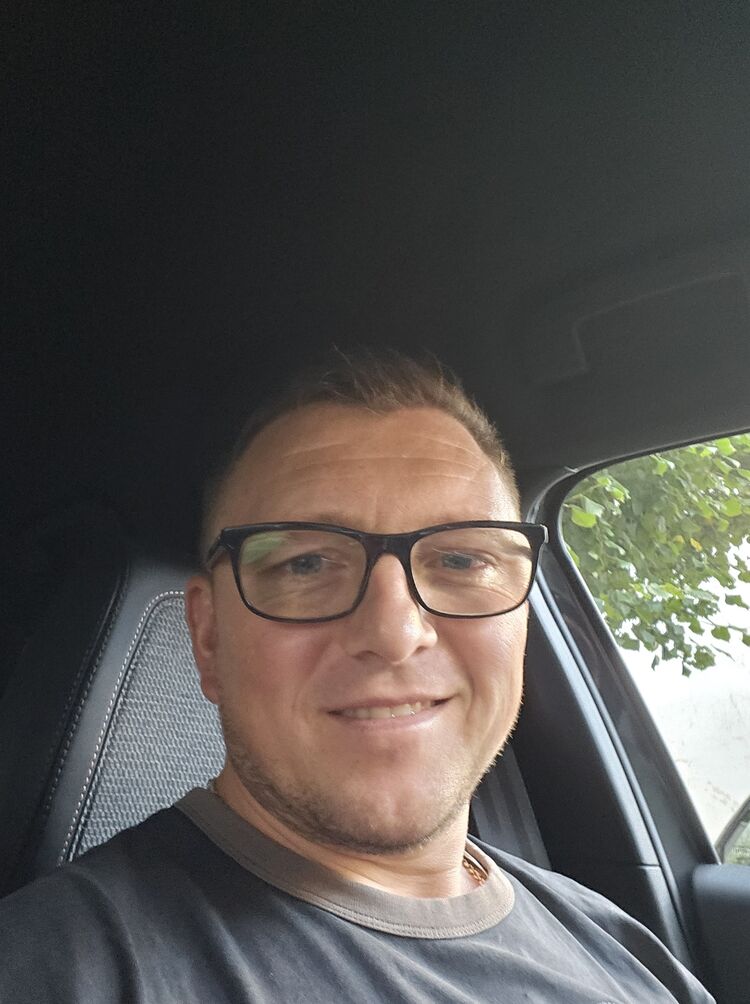  ,   Eduard, 40 ,   ,   