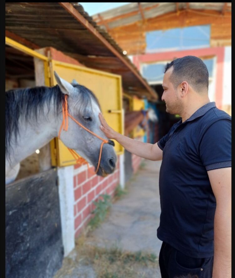  -,   Mustafa, 32 ,   ,   