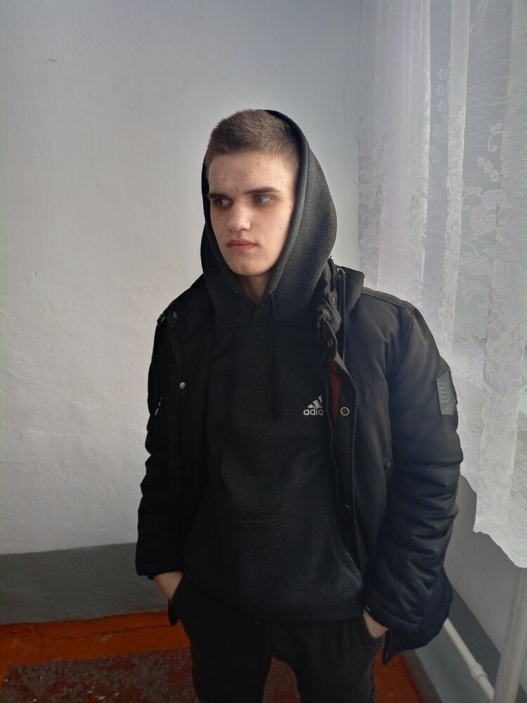  ,   Kirill, 18 ,   ,   