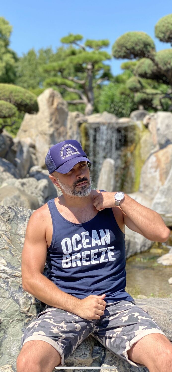  ,   David, 41 ,     , c 