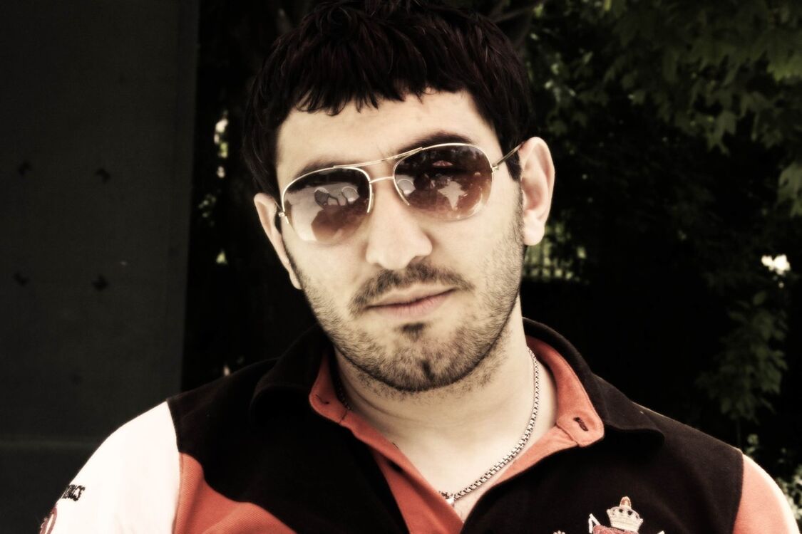  6403893  Hamik, 43 ,    
