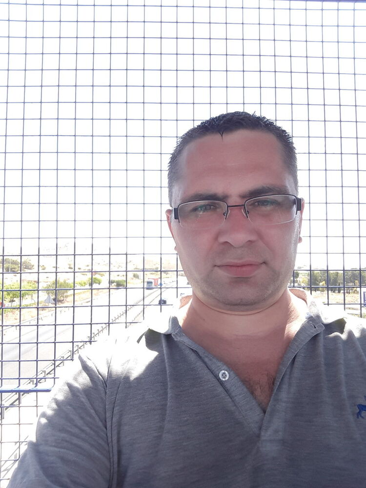  11267183  Valera, 43 ,    