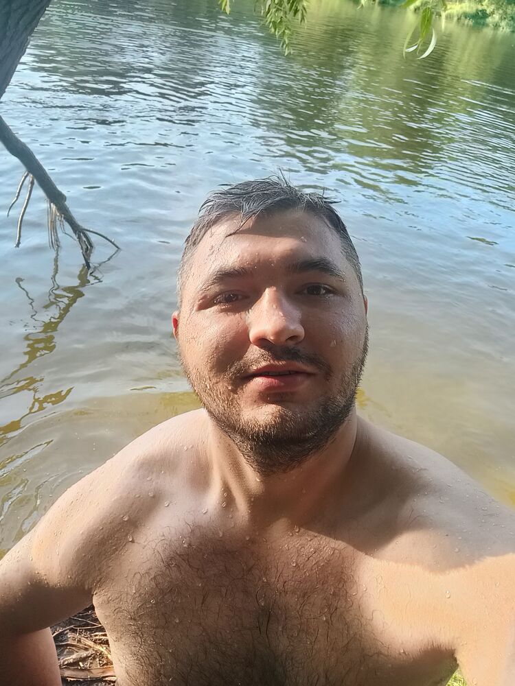  28582853  , 30 ,    