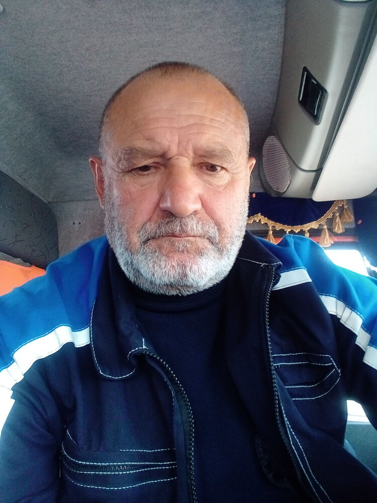  38010673  , 64 ,    