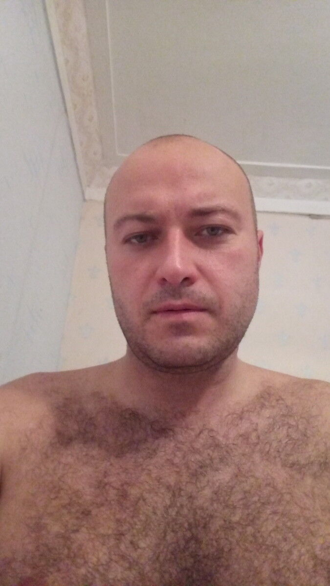  ,   Alik, 41 ,   