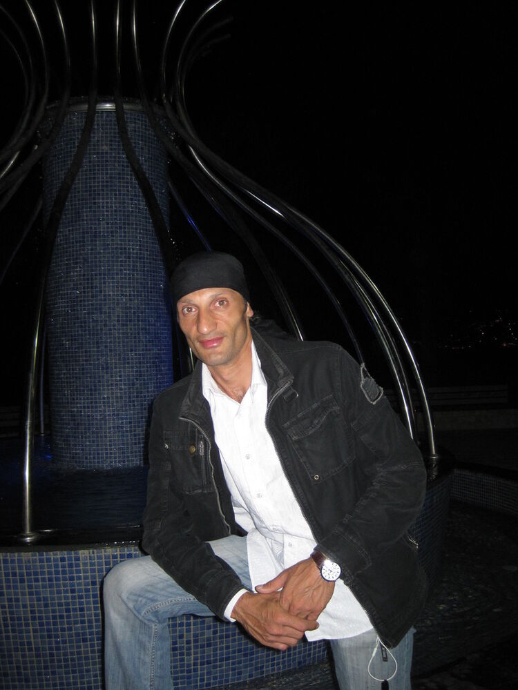  ,   Paata, 48 ,   