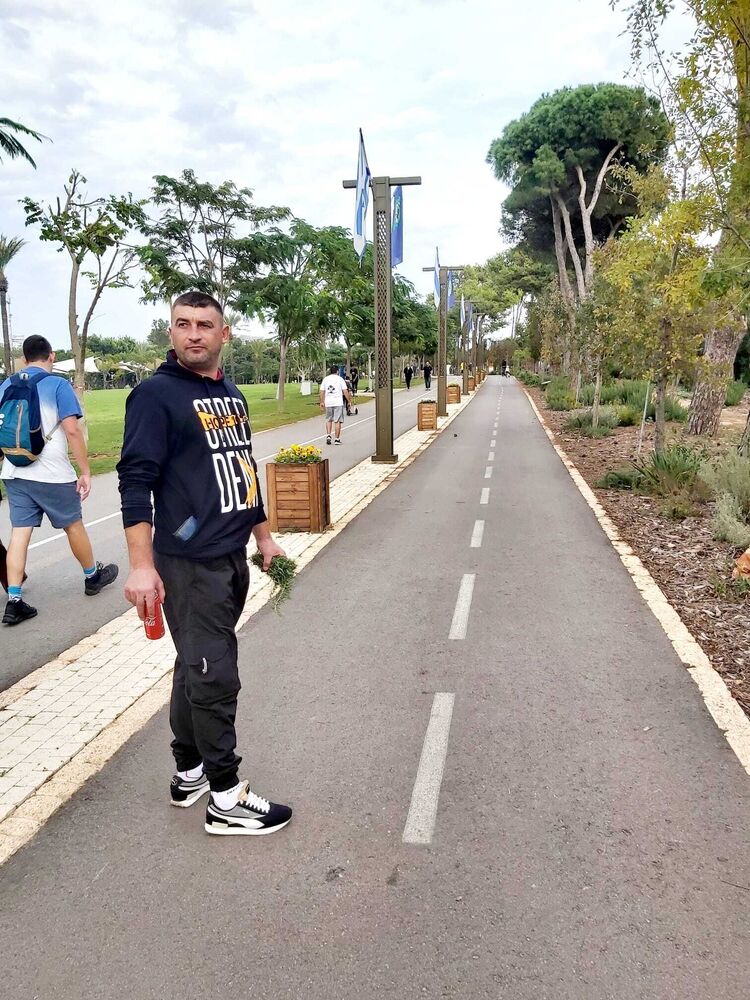  43948523  Nikolai, 37 ,    Or Yehuda