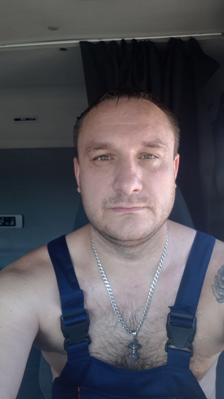  37774183  , 42 ,    