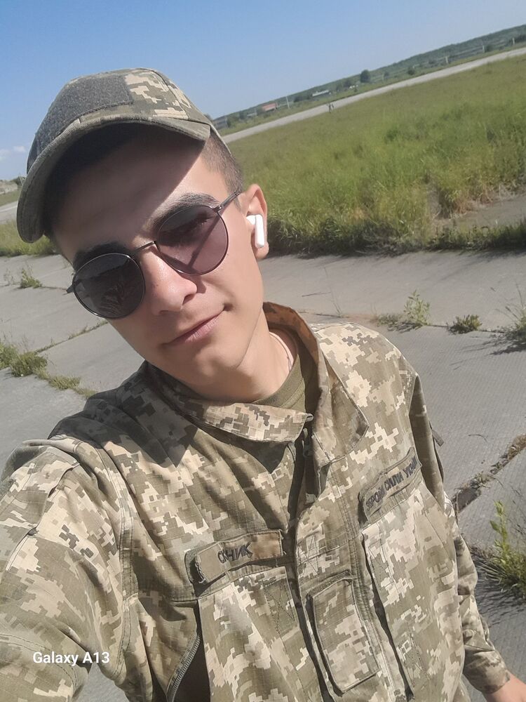  34940473  Vitaliy, 23 ,    
