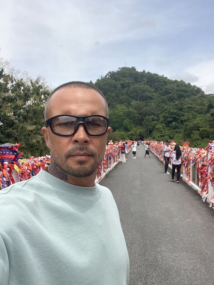  53488723  , 42 ,    -