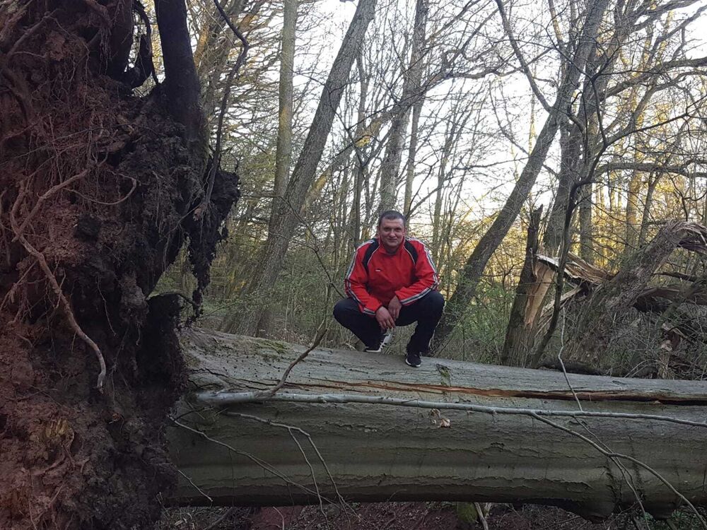  48385813  Michail, 45 ,    Sangerhausen