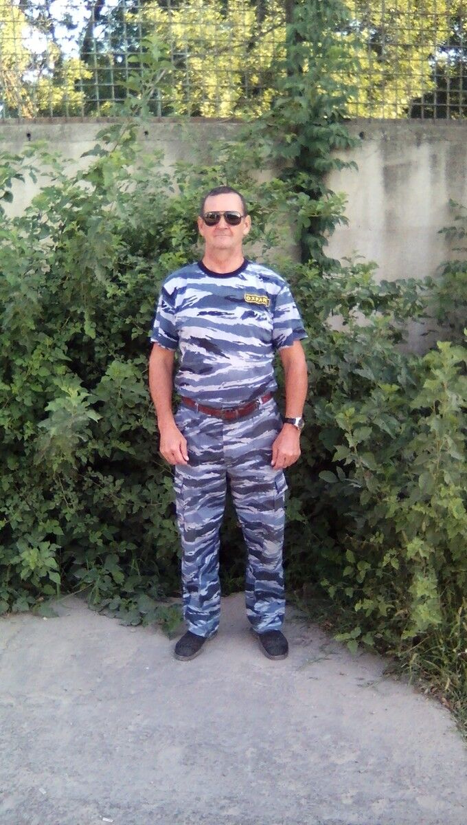  ,   Vitalii, 64 ,   ,   , c 