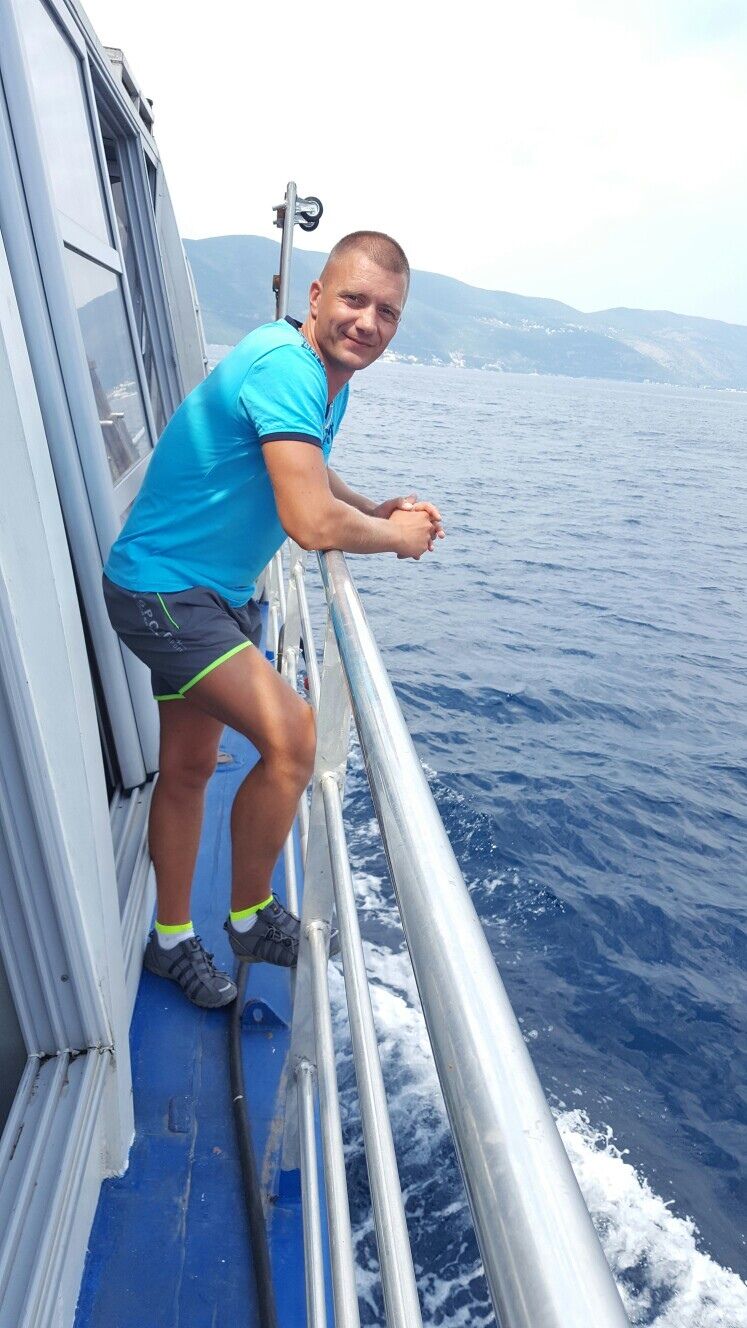 ���� 23915373 ������� �����, 44 ����, ���� ���������� � �����-����������