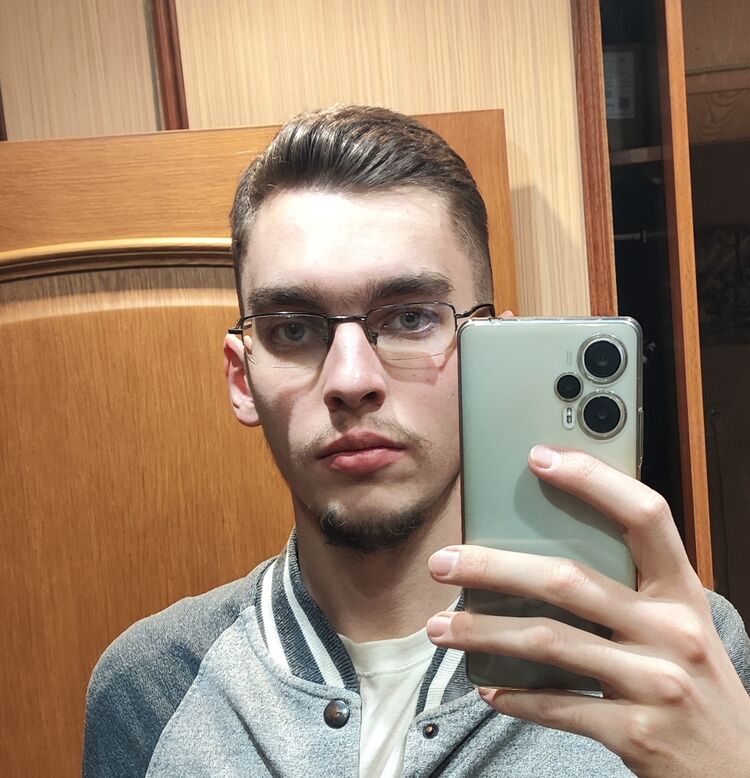  43889743  , 24 ,    