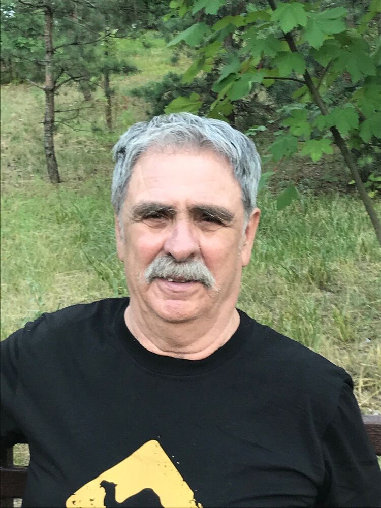  22808893  Valerij, 67 ,    