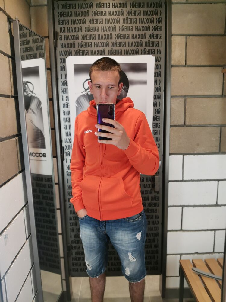  26772073  , 24 ,    