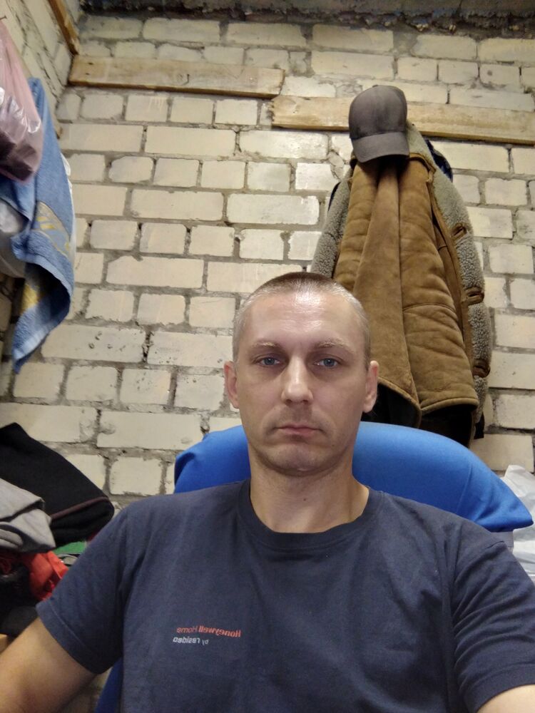  45611083  , 40 ,    