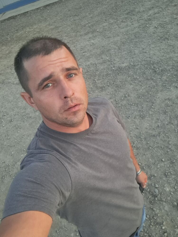  46193813  , 37 ,    